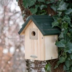 National Trust Vail Larch 32mm Nest Box